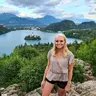 Carolinem