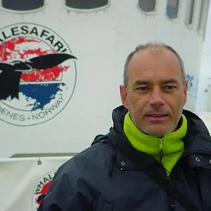 Andenes

Walvissen kijken met een walvis safariboot.

Link. http://www.whalesafari.no/