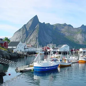 Reine

Dit plaatsje ligt op de Lofoten