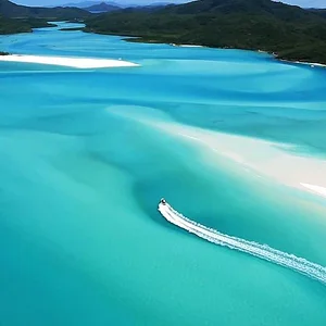 Whitehaven Beach - Whitsunday Islands - Australia - YouTube